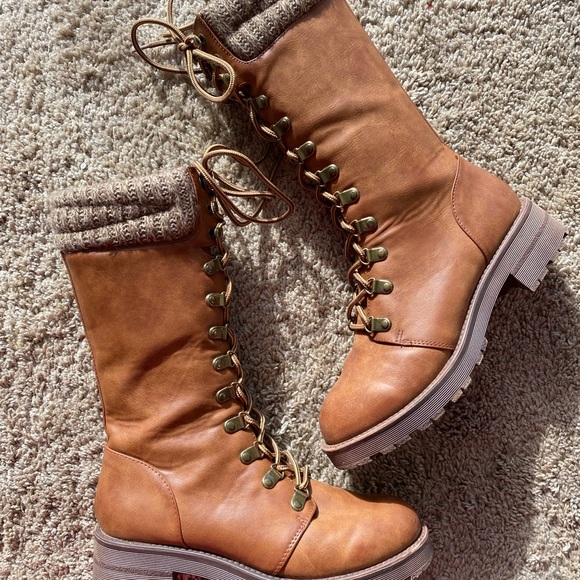 Beautiful Fairycore Mia Jenson Lace up Boots - Picture 2 of 6